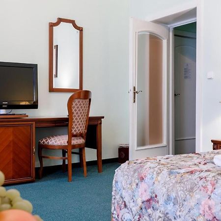 Hotel Ester Karlovy Vary Eksteriør bilde