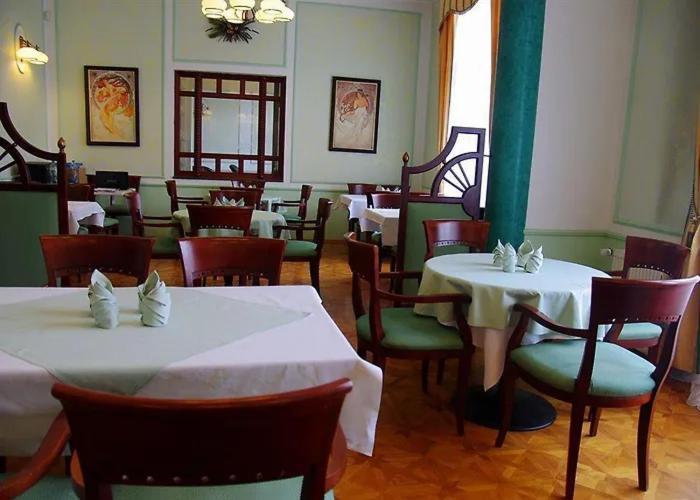 Hotel Ester Karlovy Vary Eksteriør bilde
