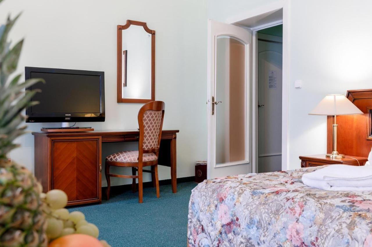 Hotel Ester Karlovy Vary Eksteriør bilde