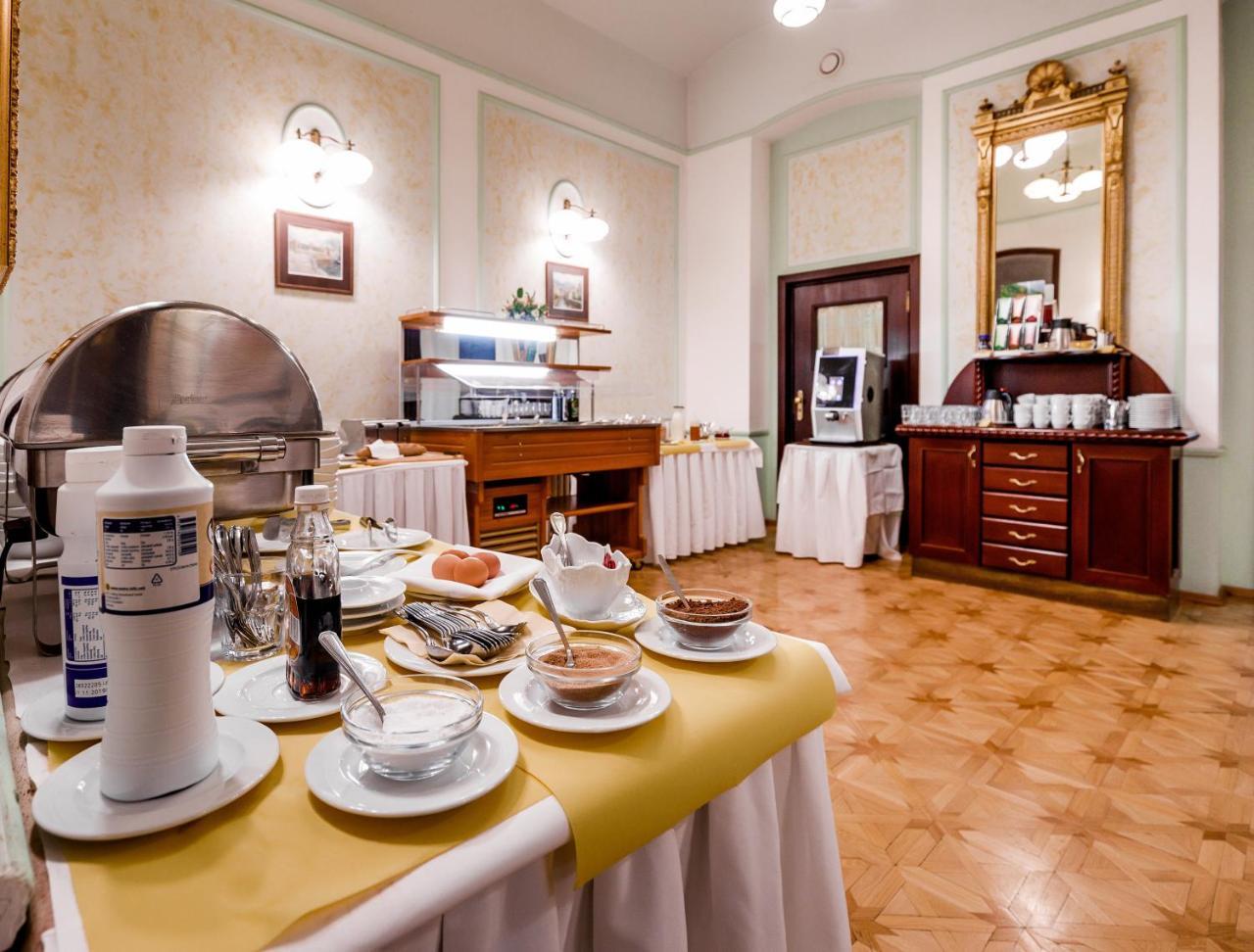 Hotel Ester Karlovy Vary Eksteriør bilde