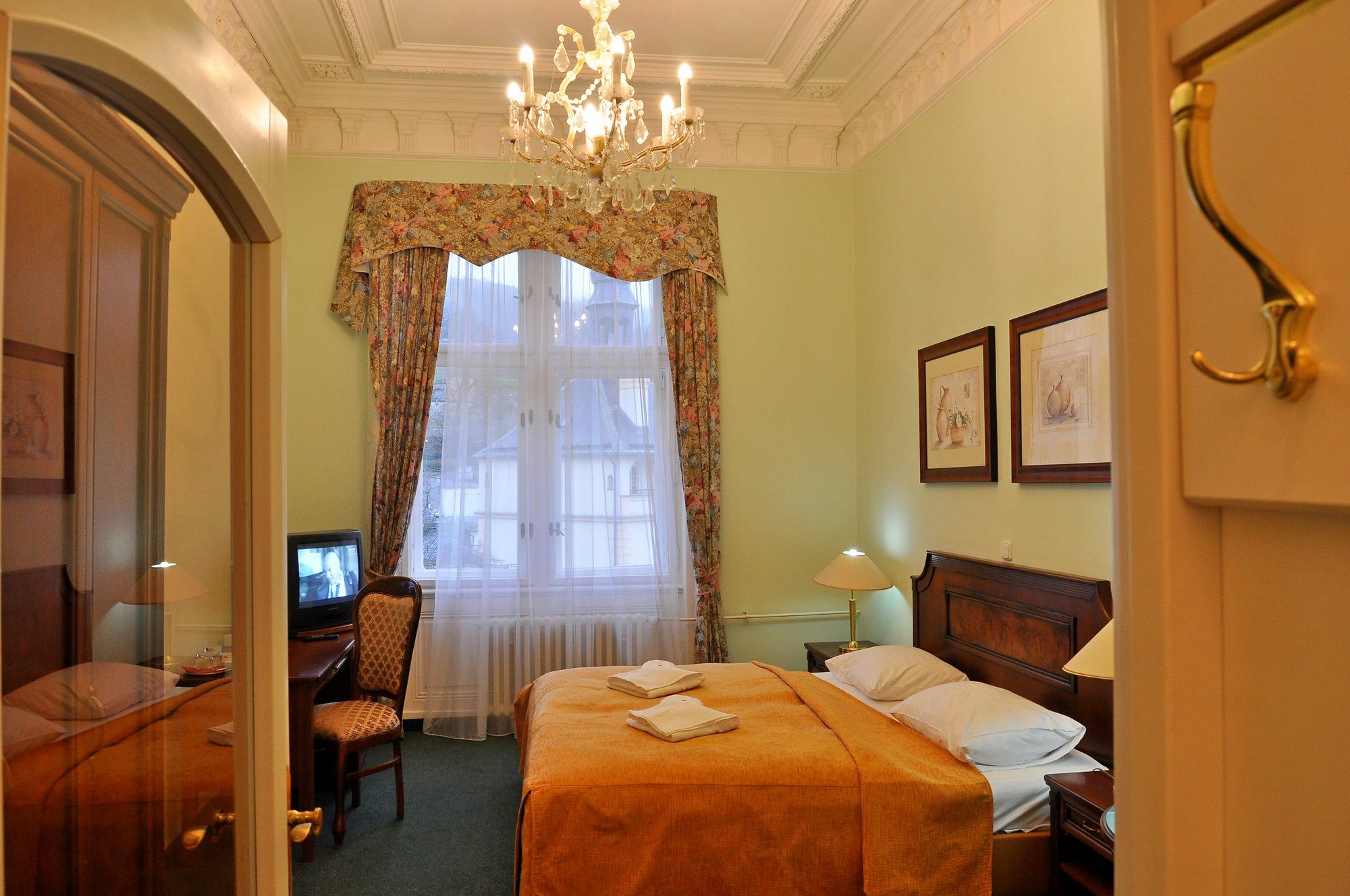 Hotel Ester Karlovy Vary Eksteriør bilde