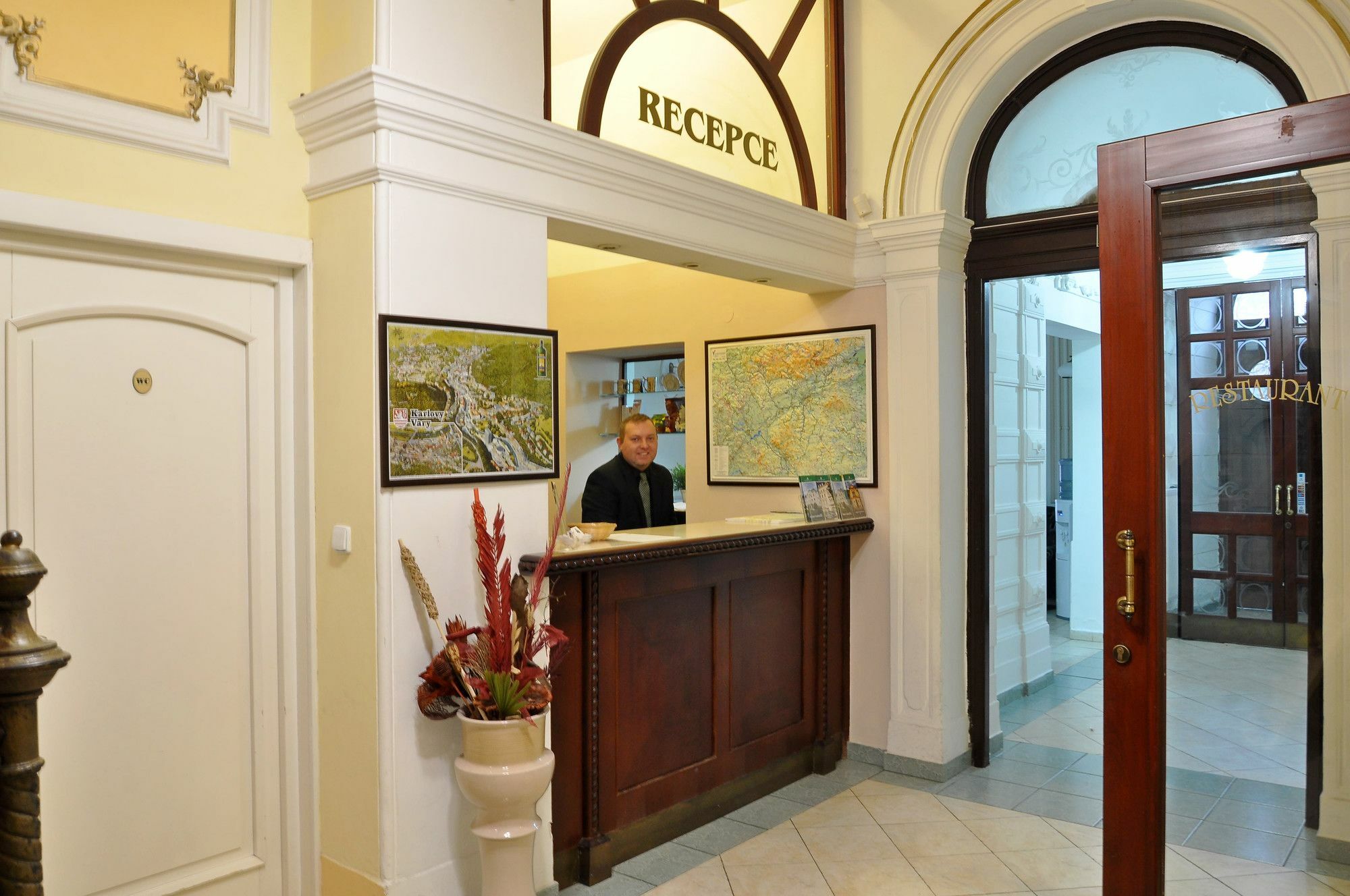 Hotel Ester Karlovy Vary Eksteriør bilde