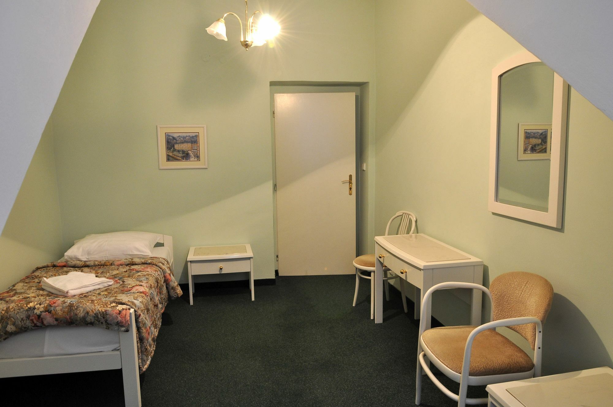 Hotel Ester Karlovy Vary Eksteriør bilde